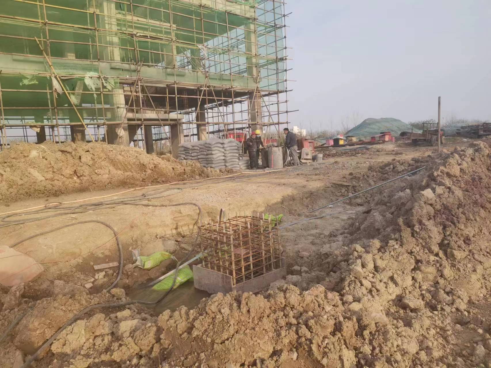 府谷当桥梁出现裂缝的时候应该及时加固修补